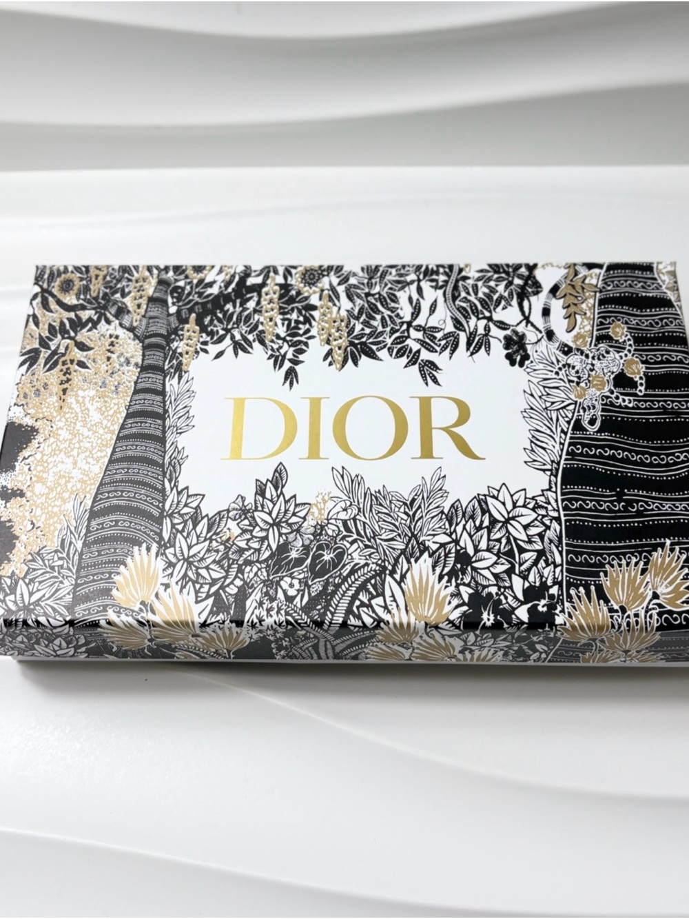 Dior Women’s 4 pc perfume gift set 40ml each - Picture 4 of 4